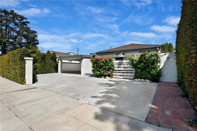 5546 Strohm, North Hollywood, CA 91601