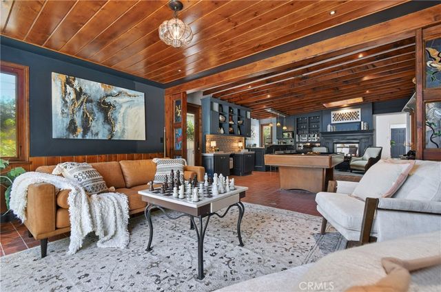 5546 Strohm, North Hollywood, CA 91601