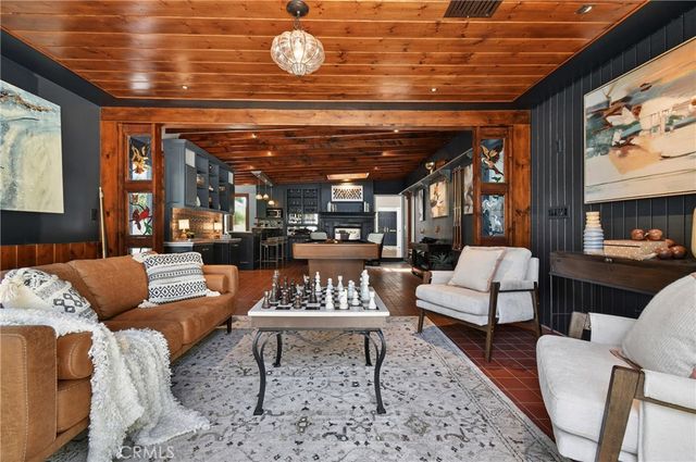 5546 Strohm, North Hollywood, CA 91601