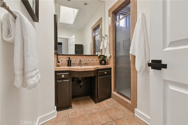 5546 Strohm, North Hollywood, CA 91601