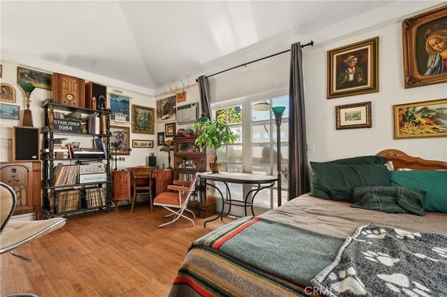 5546 Strohm, North Hollywood, CA 91601