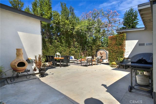 5546 Strohm, North Hollywood, CA 91601
