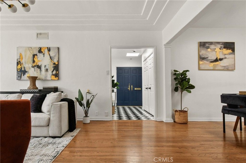5546 Strohm, North Hollywood, CA 91601 — photo 5