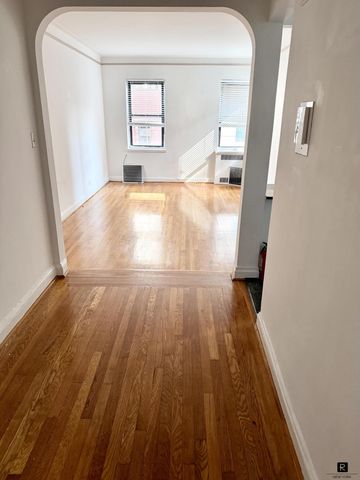 29 W 65th St Apt 6B, New York City, NY 10023