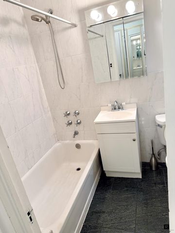 29 W 65th St Apt 6B, New York City, NY 10023