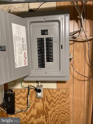 1115 WAGNER AVE, Philadelphia, PA 19141