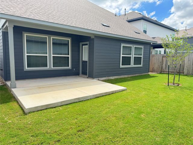 78 Hereford LOOP, Hutto, TX 78634