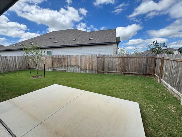 78 Hereford LOOP, Hutto, TX 78634