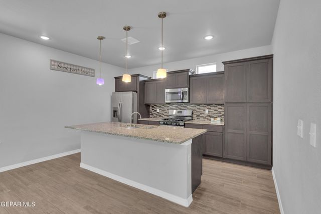 1076 Haper Court, El Paso, TX 79932