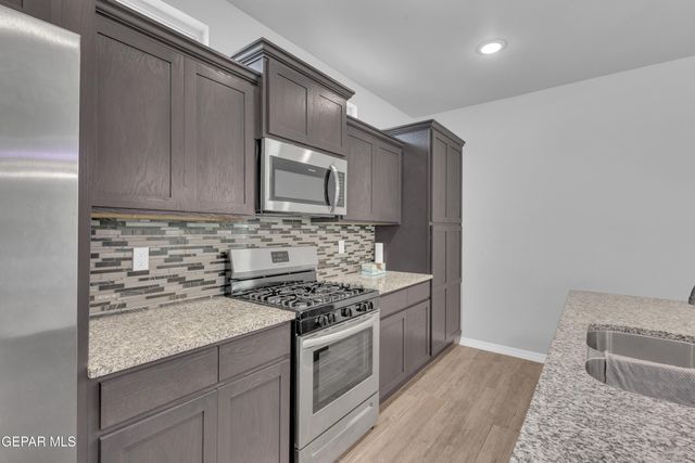 1076 Haper Court, El Paso, TX 79932