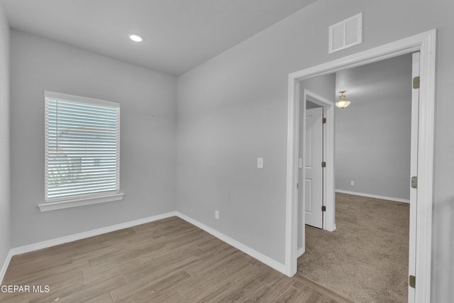 1076 Haper Court, El Paso, TX 79932