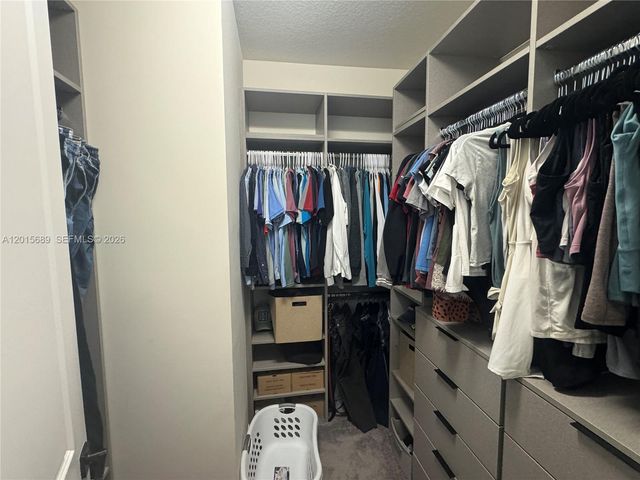 2162 Appleton Circle N, Oakland Park, FL 33309