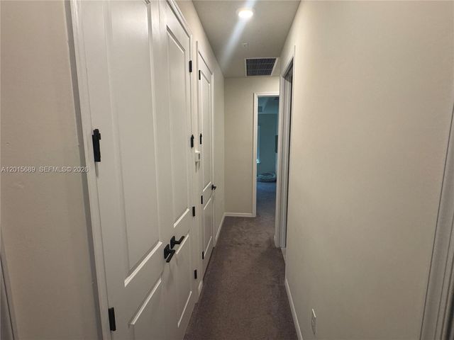 2162 Appleton Circle N, Oakland Park, FL 33309