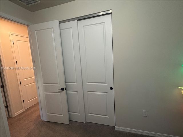 2162 Appleton Circle N, Oakland Park, FL 33309