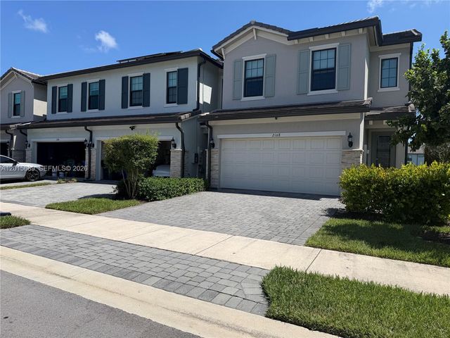 2162 Appleton Circle N, Oakland Park, FL 33309