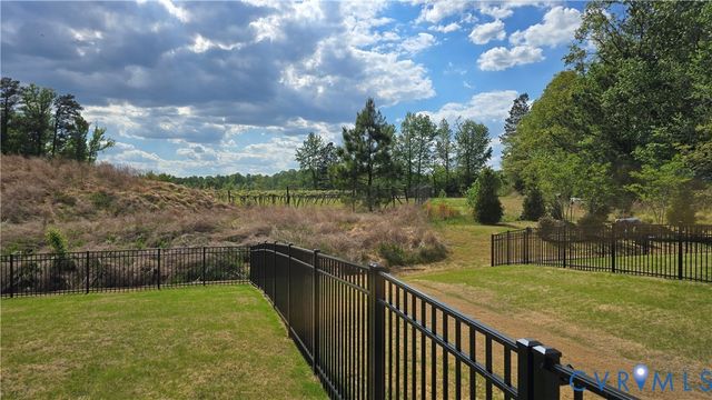 7896 W Danube Loop, New Kent, VA 23124