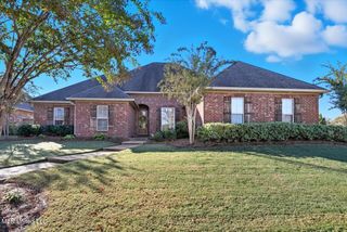 334 Gladeview Place, Brandon, MS 39047
