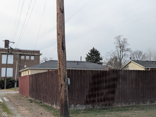 214 N Pleasant Street, Milroy, IN 46156