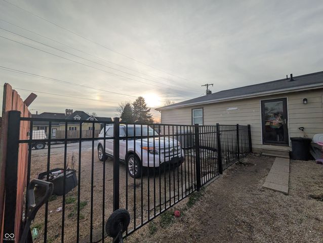 214 N Pleasant Street, Milroy, IN 46156