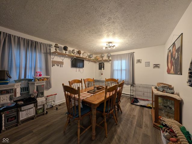 214 N Pleasant Street, Milroy, IN 46156