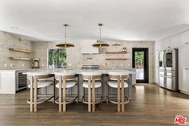 9559 Sherwood Forest Lane, Beverly Hills, CA 90210