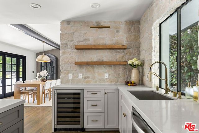 9559 Sherwood Forest Lane, Beverly Hills, CA 90210