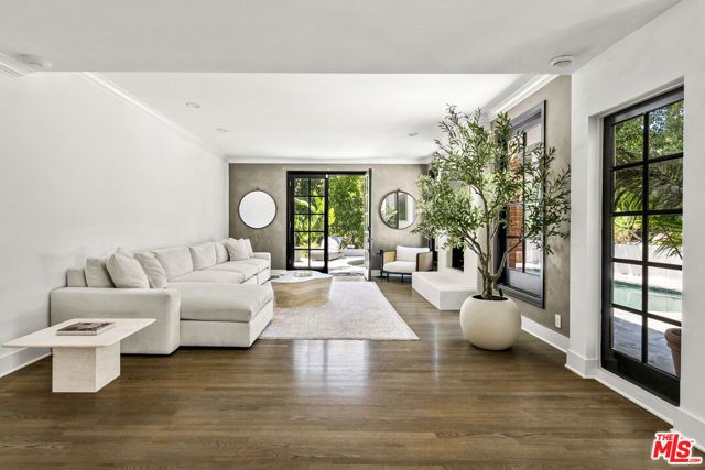 9559 Sherwood Forest Lane, Beverly Hills, CA 90210