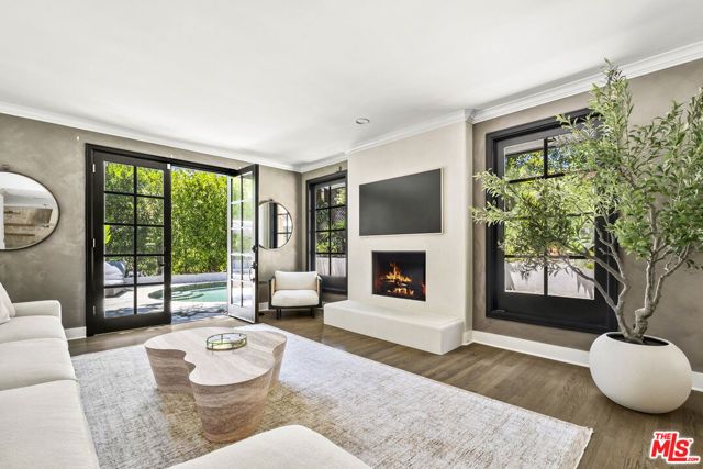 9559 Sherwood Forest Lane, Beverly Hills, CA 90210