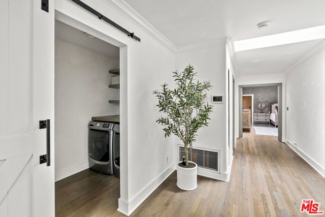 9559 Sherwood Forest Lane, Beverly Hills, CA 90210