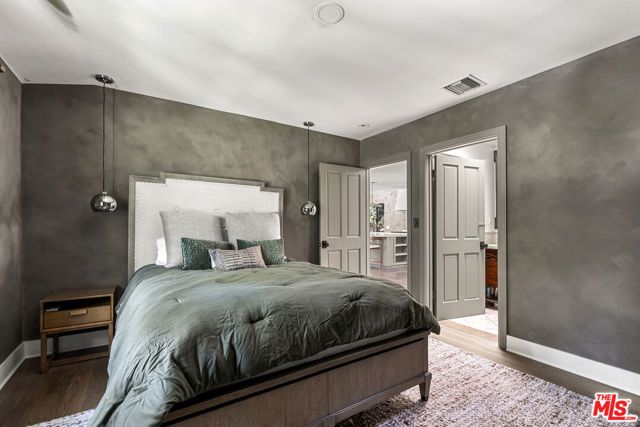 9559 Sherwood Forest Lane, Beverly Hills, CA 90210