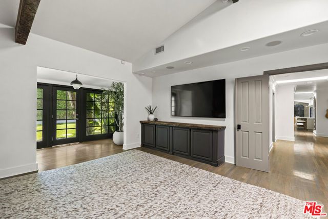 9559 Sherwood Forest Lane, Beverly Hills, CA 90210