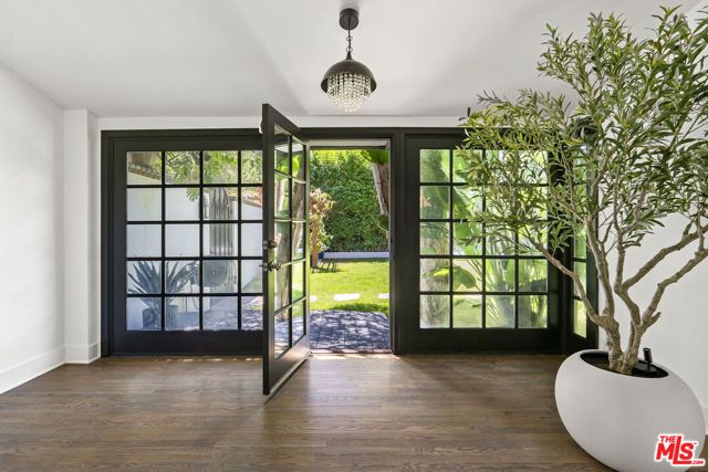 9559 Sherwood Forest Lane, Beverly Hills, CA 90210