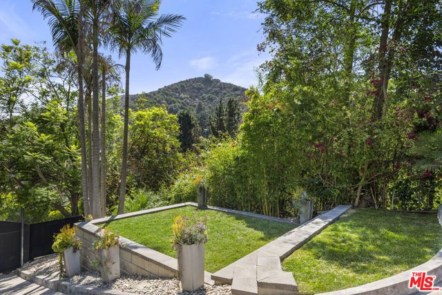 9559 Sherwood Forest Lane, Beverly Hills, CA 90210