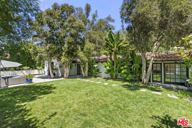 9559 Sherwood Forest Lane, Beverly Hills, CA 90210