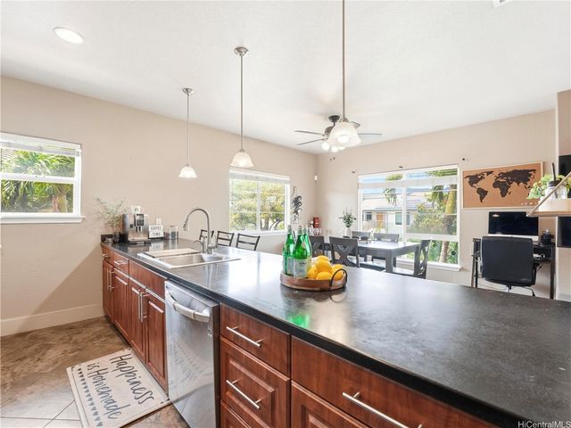 550 Kunehi Street 202, Kapolei, HI 96707