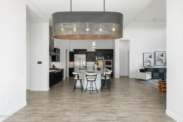 1915 Tortolita Mountain Circle, Oro Valley, AZ 85755