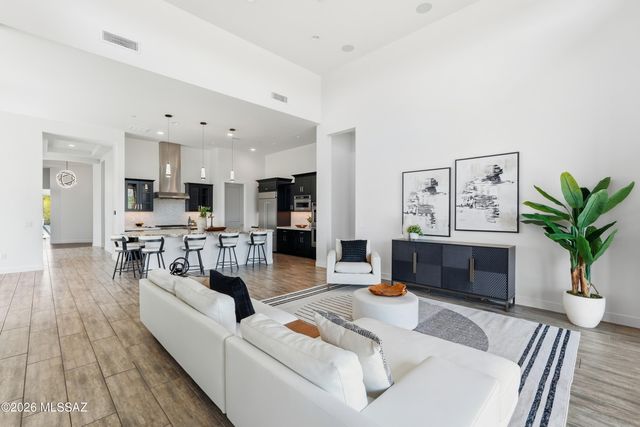 1915 Tortolita Mountain Circle, Oro Valley, AZ 85755