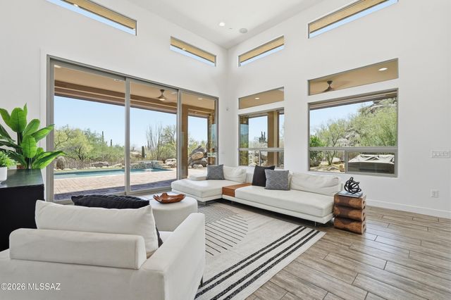 1915 Tortolita Mountain Circle, Oro Valley, AZ 85755