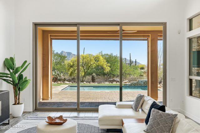 1915 Tortolita Mountain Circle, Oro Valley, AZ 85755