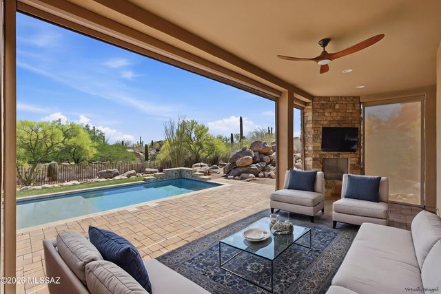 1915 Tortolita Mountain Circle, Oro Valley, AZ 85755