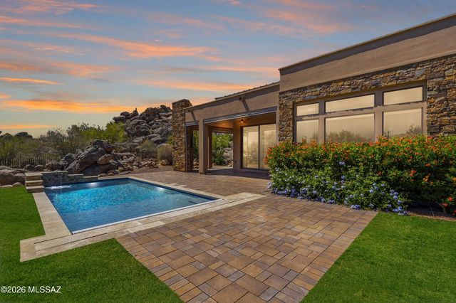 1915 Tortolita Mountain Circle, Oro Valley, AZ 85755
