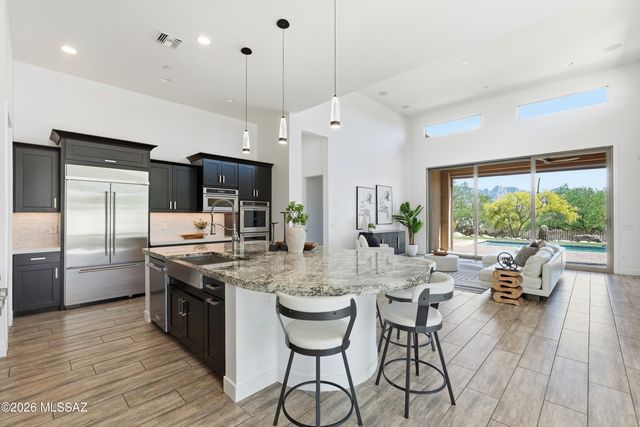 1915 Tortolita Mountain Circle, Oro Valley, AZ 85755