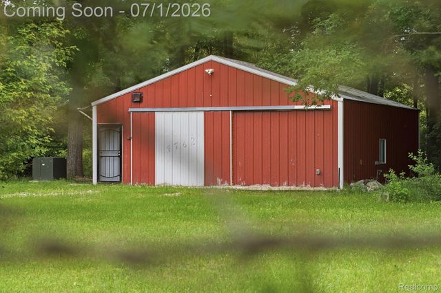 4762 Lonsberry Road, Deerfield Township, MI 48421