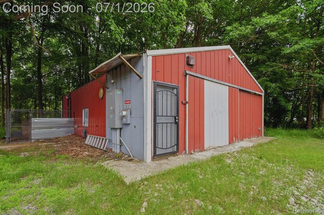 4762 Lonsberry Road, Deerfield Township, MI 48421