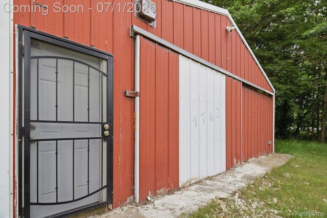 4762 Lonsberry Road, Deerfield Township, MI 48421