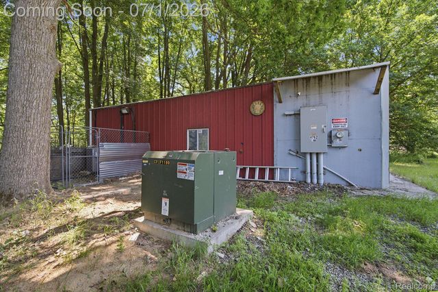 4762 Lonsberry Road, Deerfield Township, MI 48421