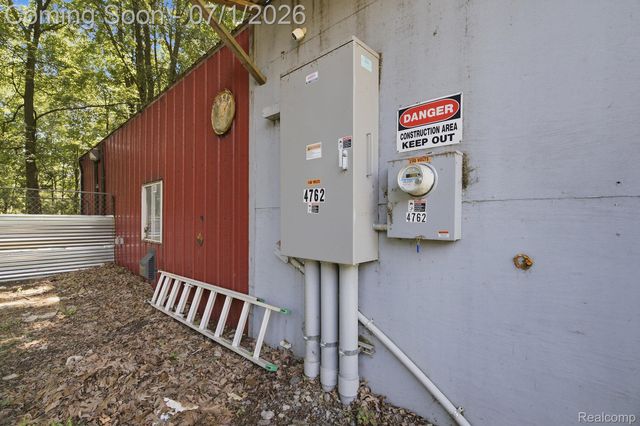 4762 Lonsberry Road, Deerfield Township, MI 48421