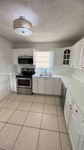 2025 NE 164th St 616, North Miami Beach, FL 33162