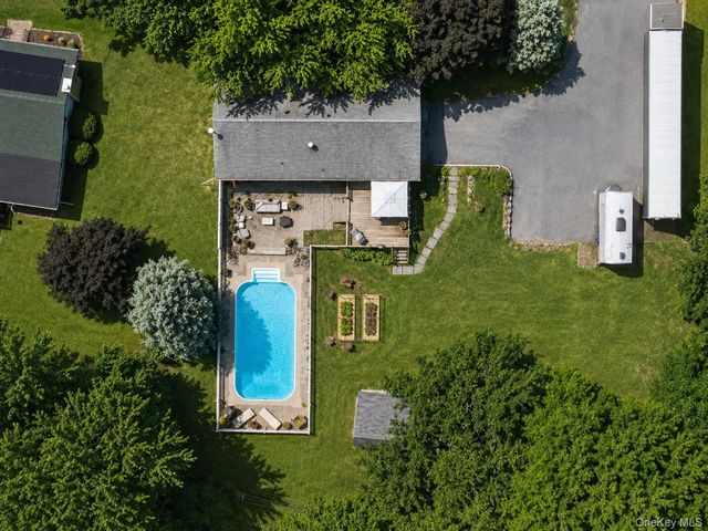10 James Street, Pine Bush, NY 12566