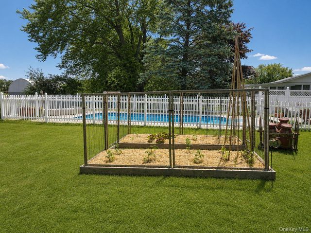 10 James Street, Pine Bush, NY 12566